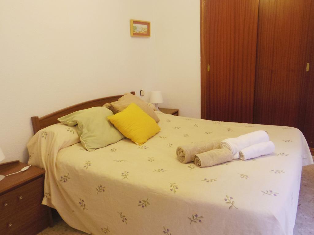 Centrico Donkey Parking Apartment Seville Exterior photo